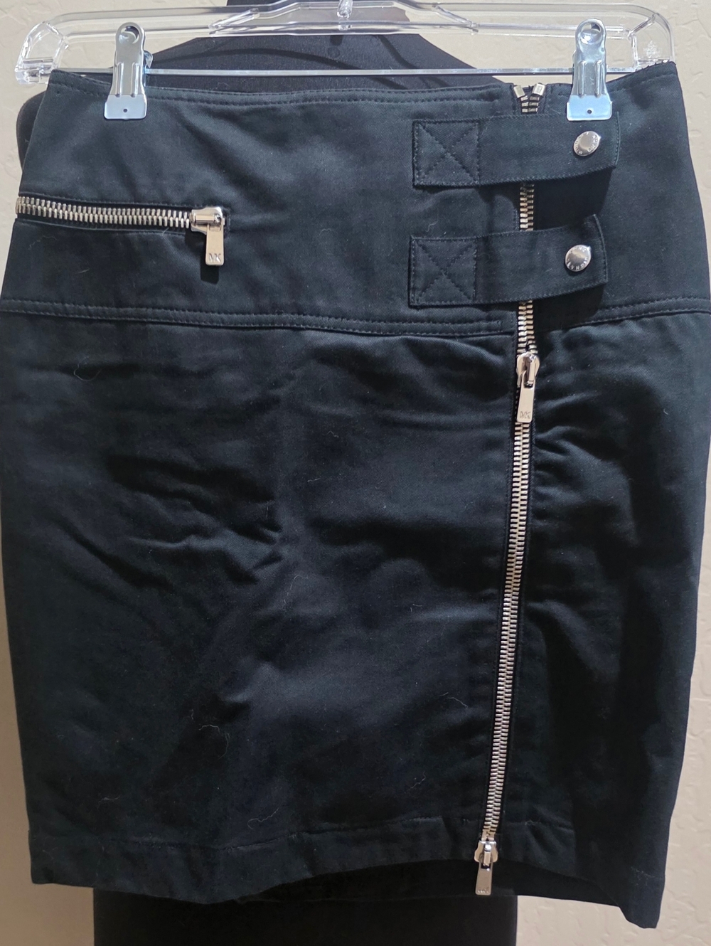 Michael Kors Italy Black Zipper Mini Skirt 4